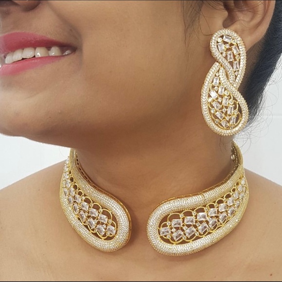 Chocker Set - Picture 5 of 9